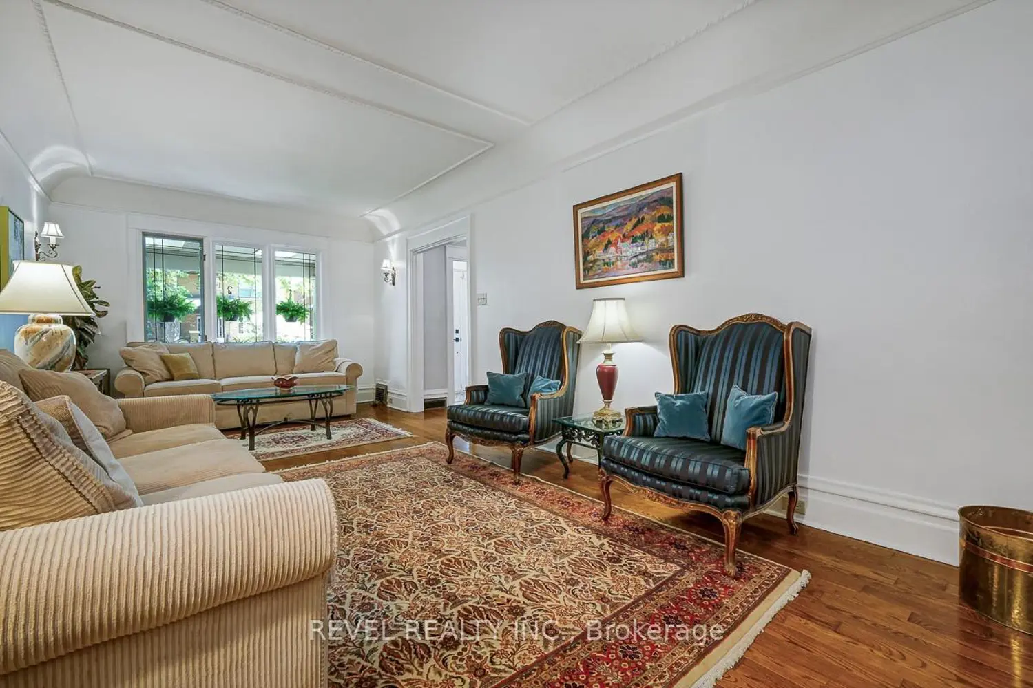 381 Third Avenue photo 2