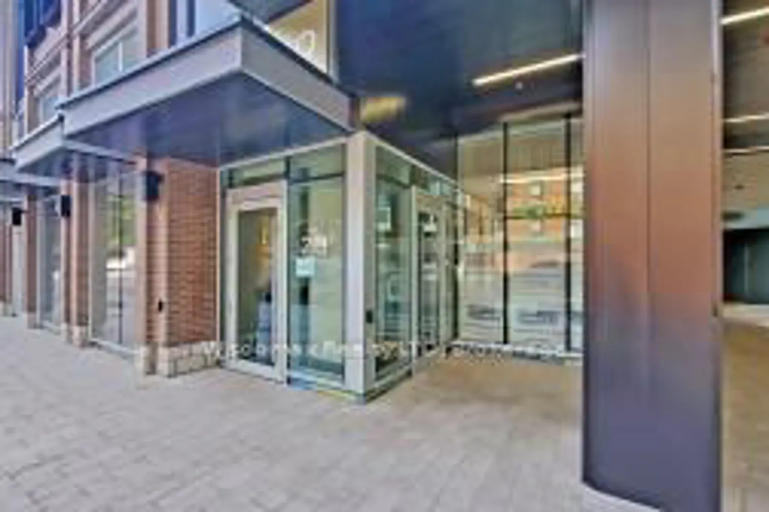Additional image 2 of 219 Dundas Street 1009