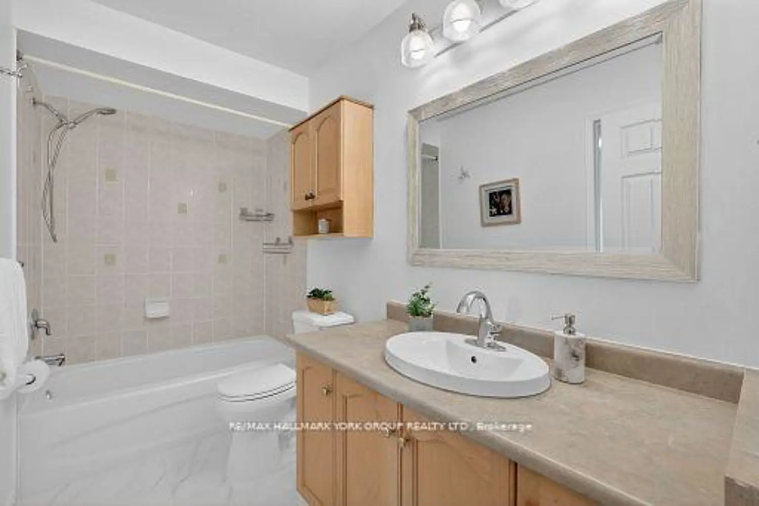 Additional image 9 of 82 Baywell Crescent