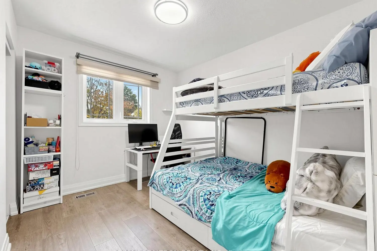 Additional image 13 of 56 Candlewood Crescent