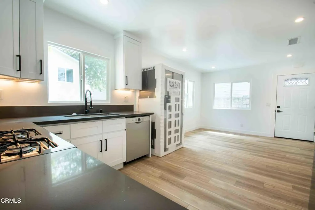 Additional image 17 of 2276 Ewing Street, Los Angeles, CA 90039