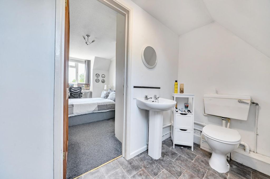 Additional image 17 of 3 bed semi-detached house for saleBirch Grove, Boyatt Wood, Eastleigh SO50