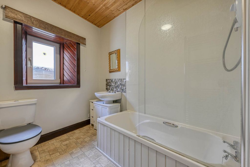 Additional image 6 of 2 bed flat for saleHigh Street, Nairn IV12