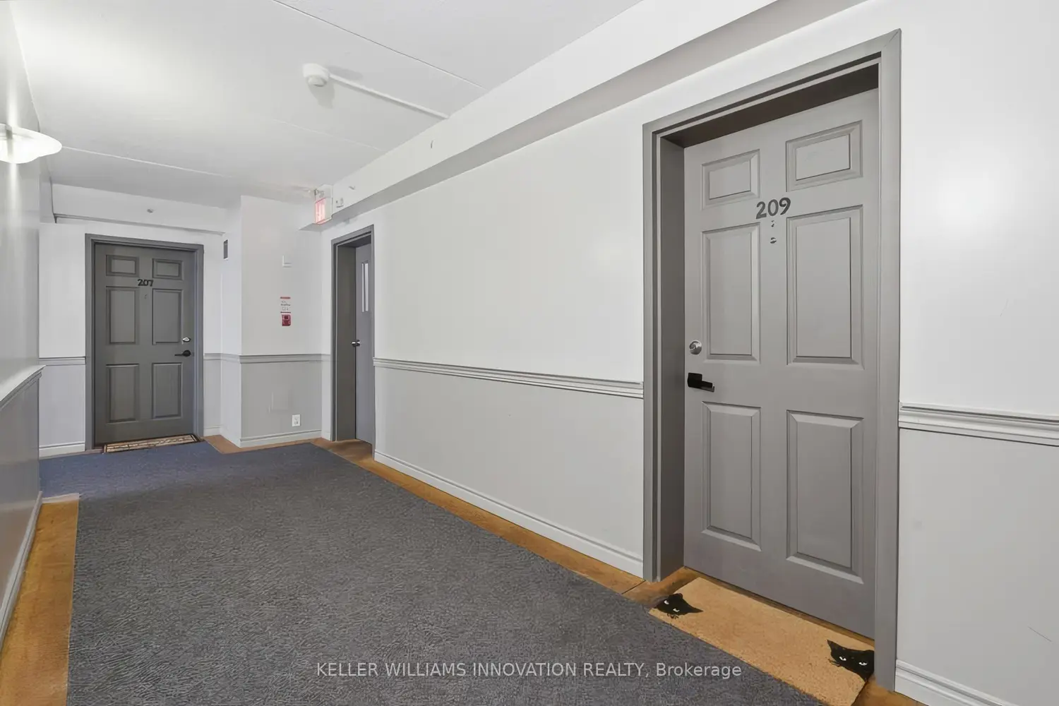 1421 Walkers Line 209