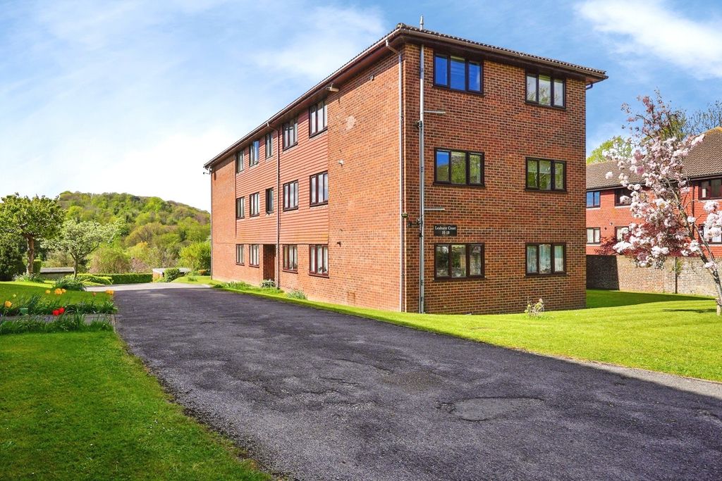 Additional image 8 of 2 bed flat for saleLondon Road, River, Dover CT16