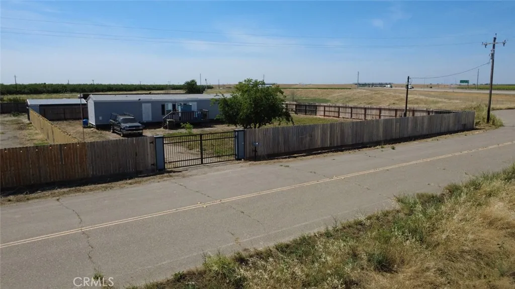 7251 Plainsburg Road, Le Grand, CA 95333