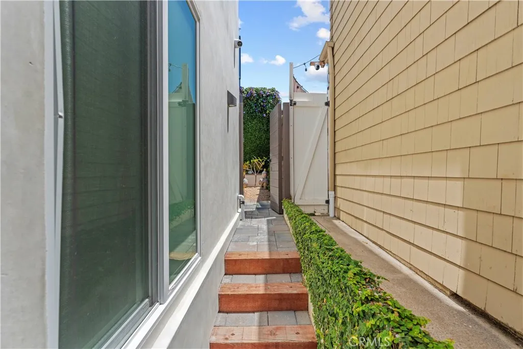 149 Sunset Terrace, Laguna Beach, CA 92651 photo 4