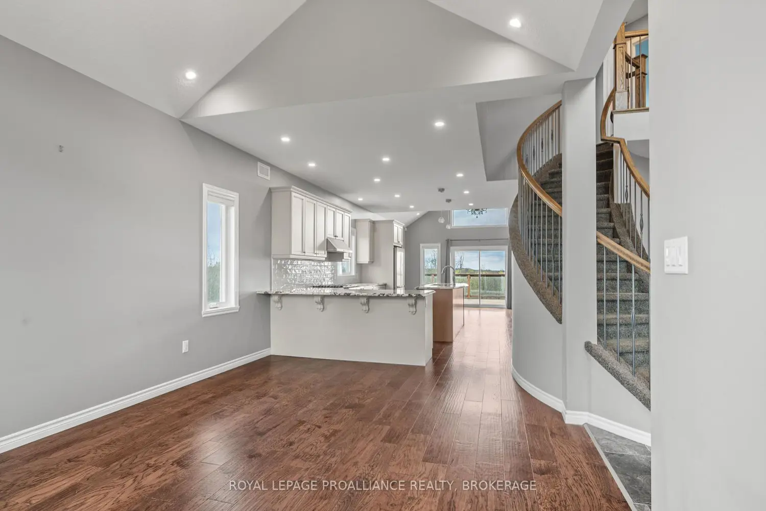 5110 Ramparts Road photo 2