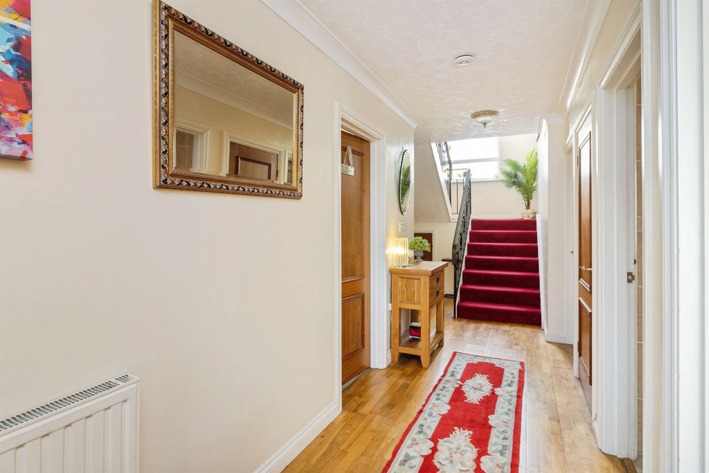 Additional image 3 of 5 bed detached house for saleSummerland Close, Dawlish EX7