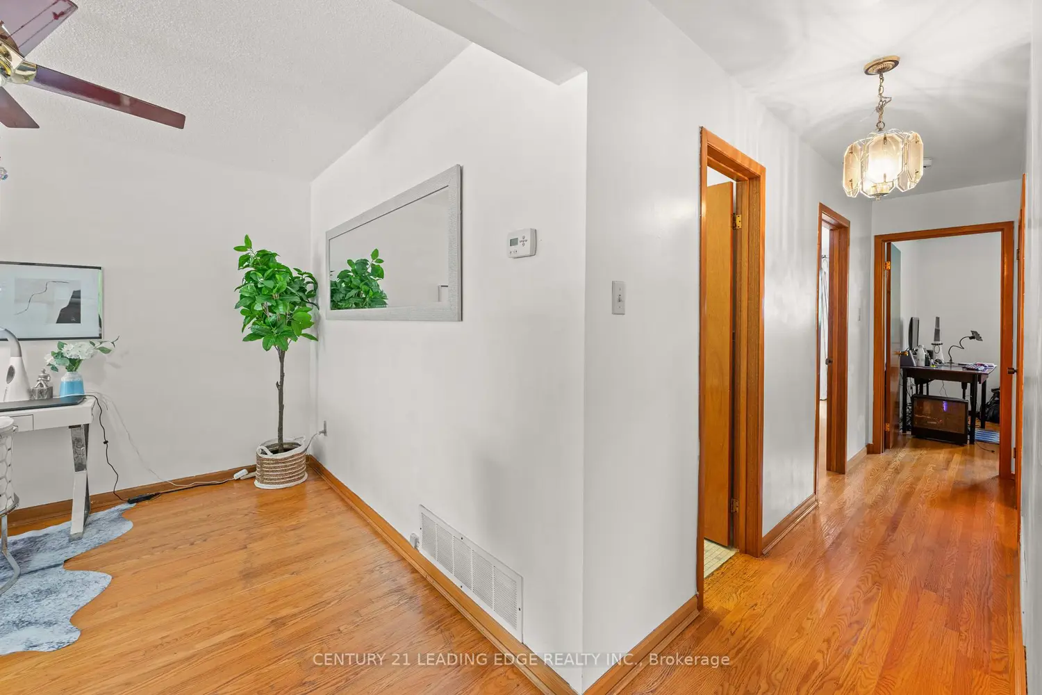 Additional image 18 of 881 Blairholm Avenue