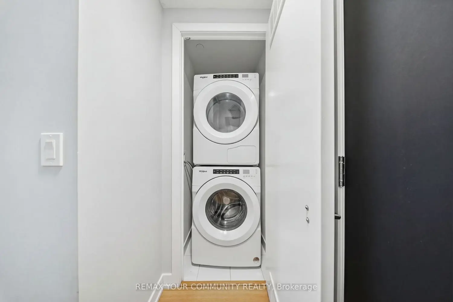 Additional image 17 of 840 St Clair Avenue 312