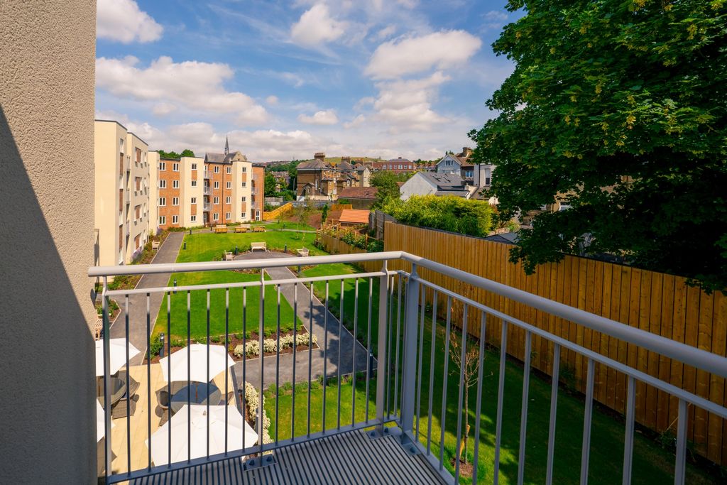 Additional image 10 of 2 bed flat for saleCharlton Green, Dover CT16