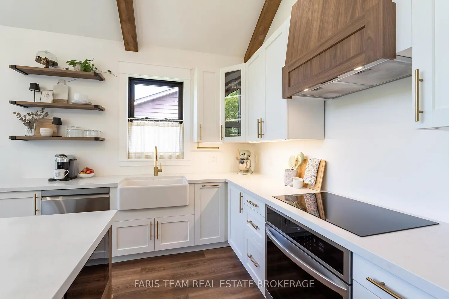 3415 Reservoir Road photo 2