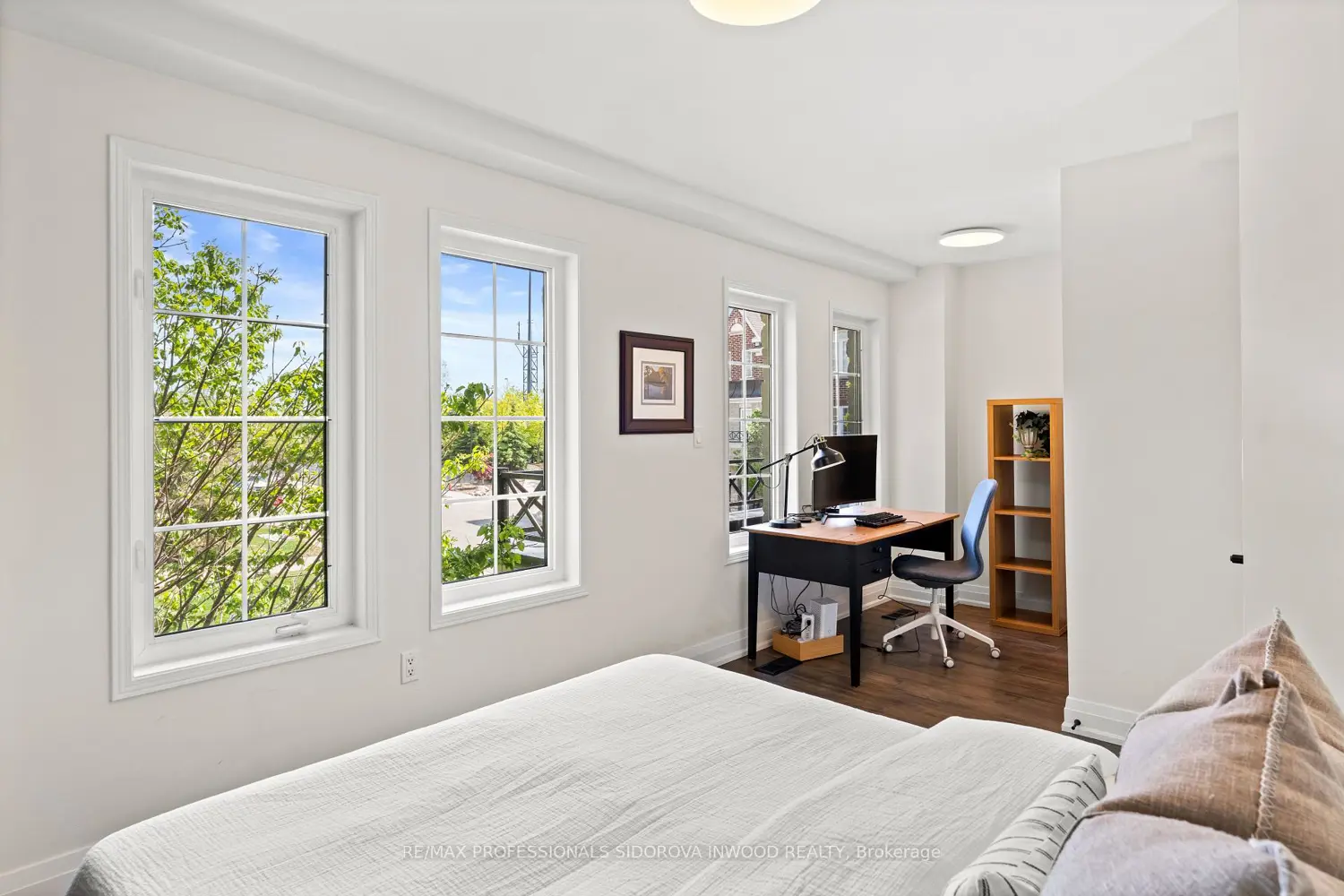 Additional image 8 of 109 The Queensway 106
