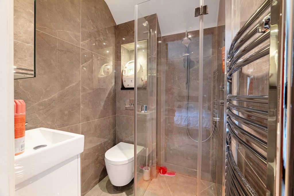 Additional image 17 of 5 bed detached house for saleVillage Road Thorpe Egham, Surrey TW20