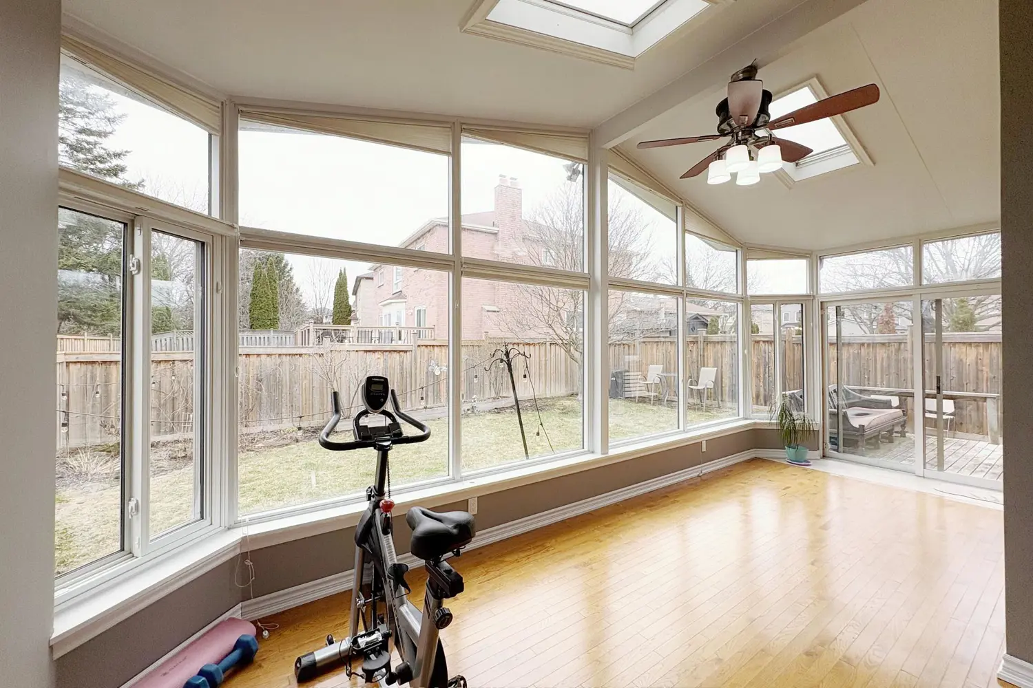50 Fallingbrook Street photo 5