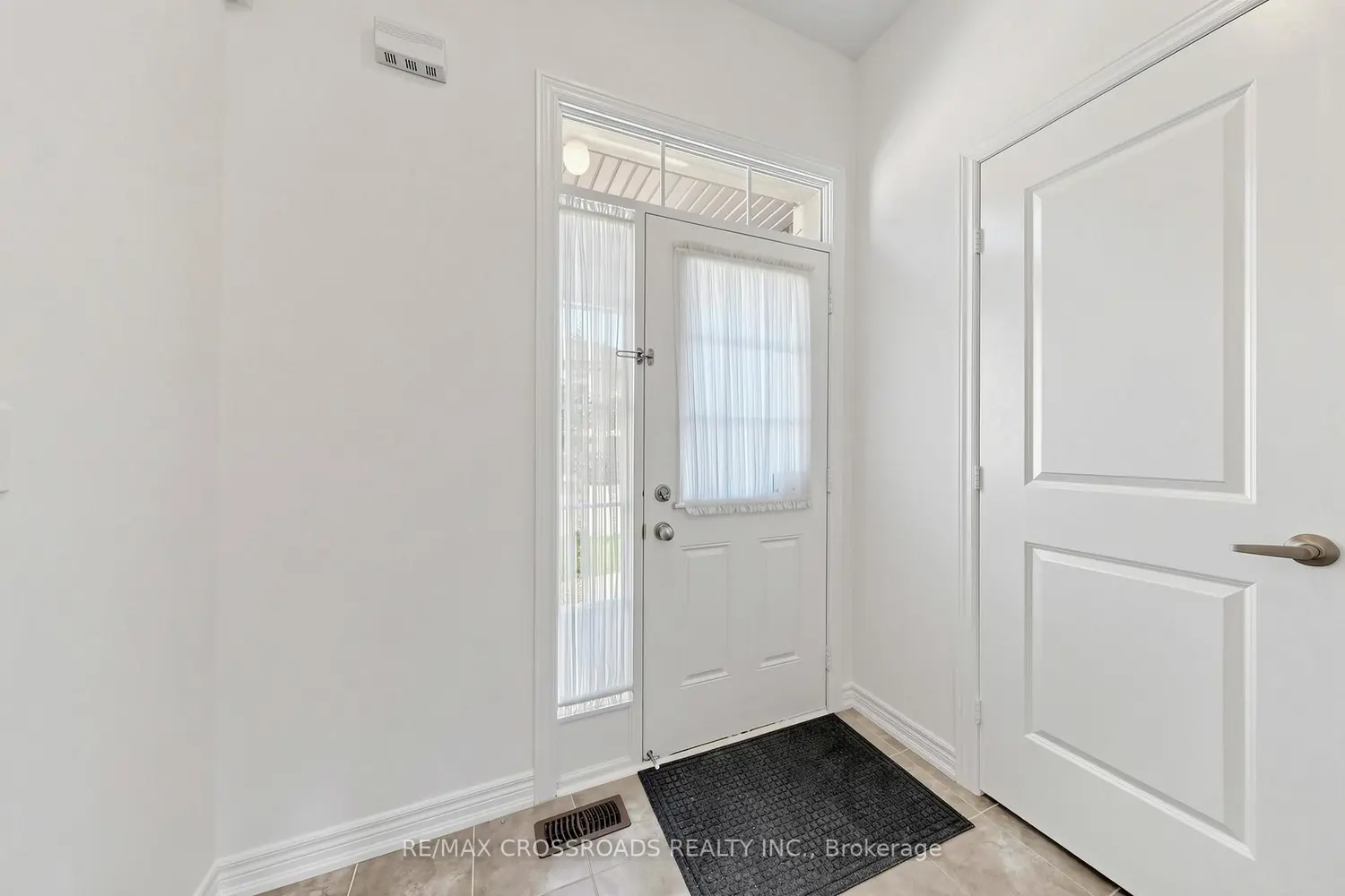 Additional image 5 of 27 Collier Crescent
