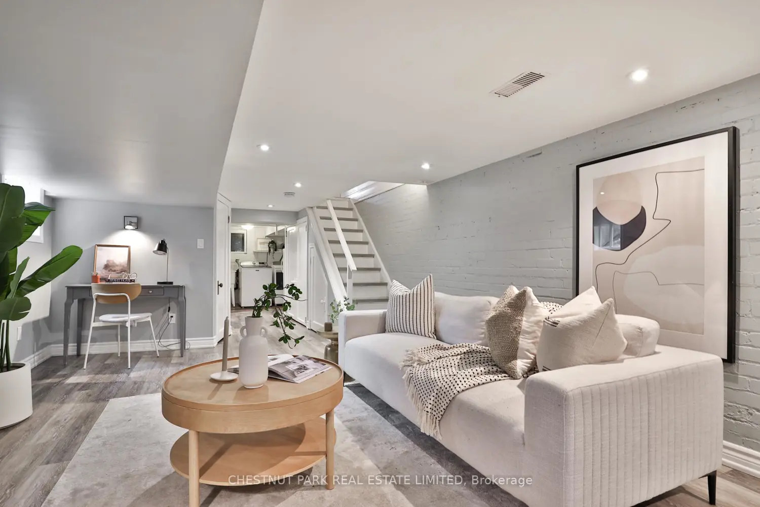Additional image 9 of 16 Dilworth Crescent