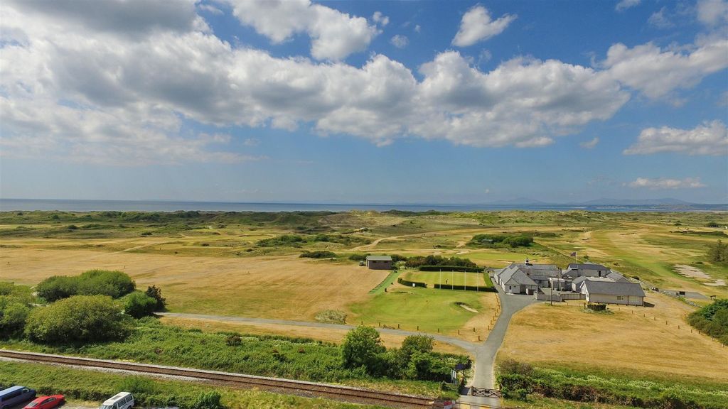 Additional image 2 of 8 bed property for saleFfordd Newydd, Harlech, Gwynedd LL46