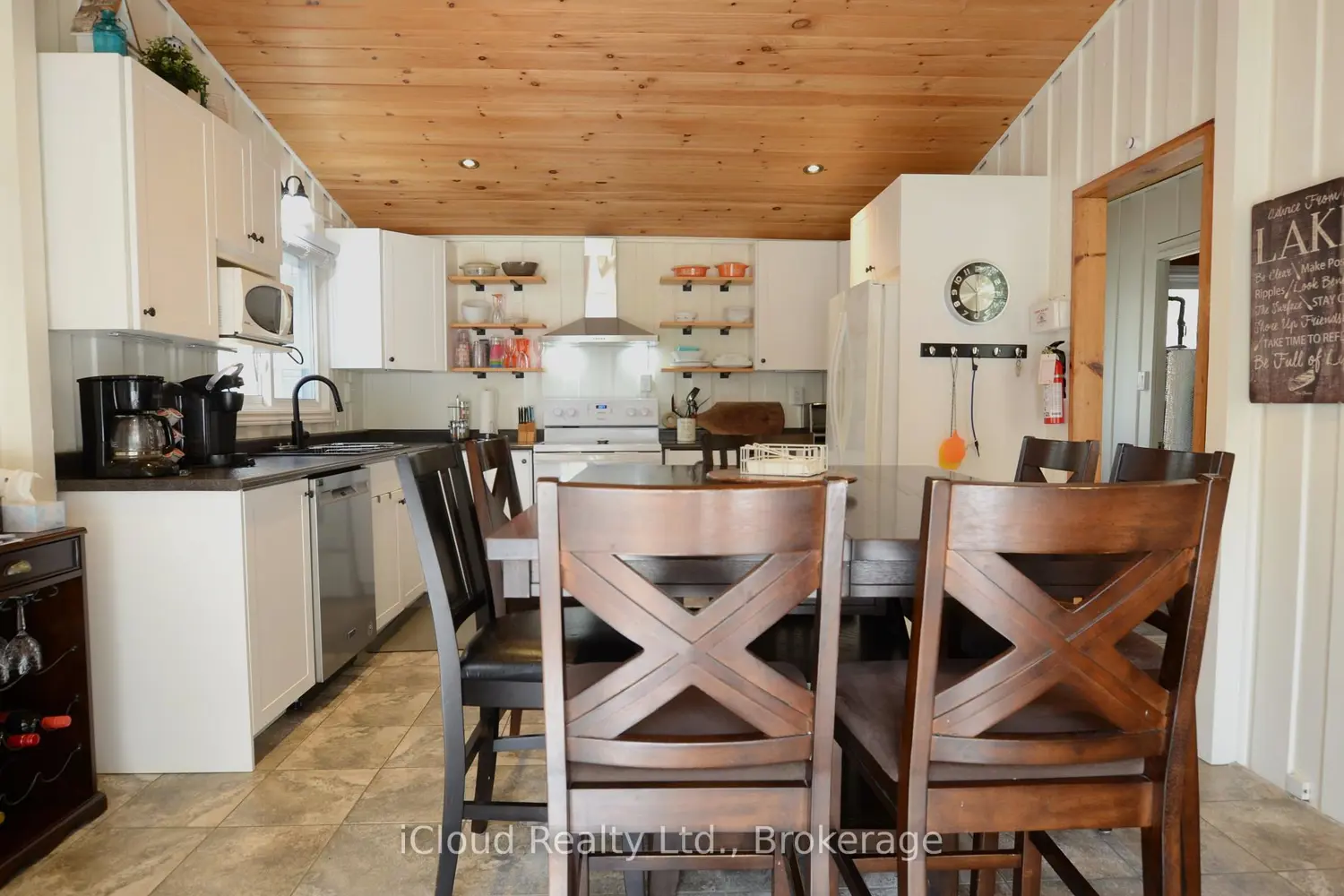 20 Roberval Circle photo 4