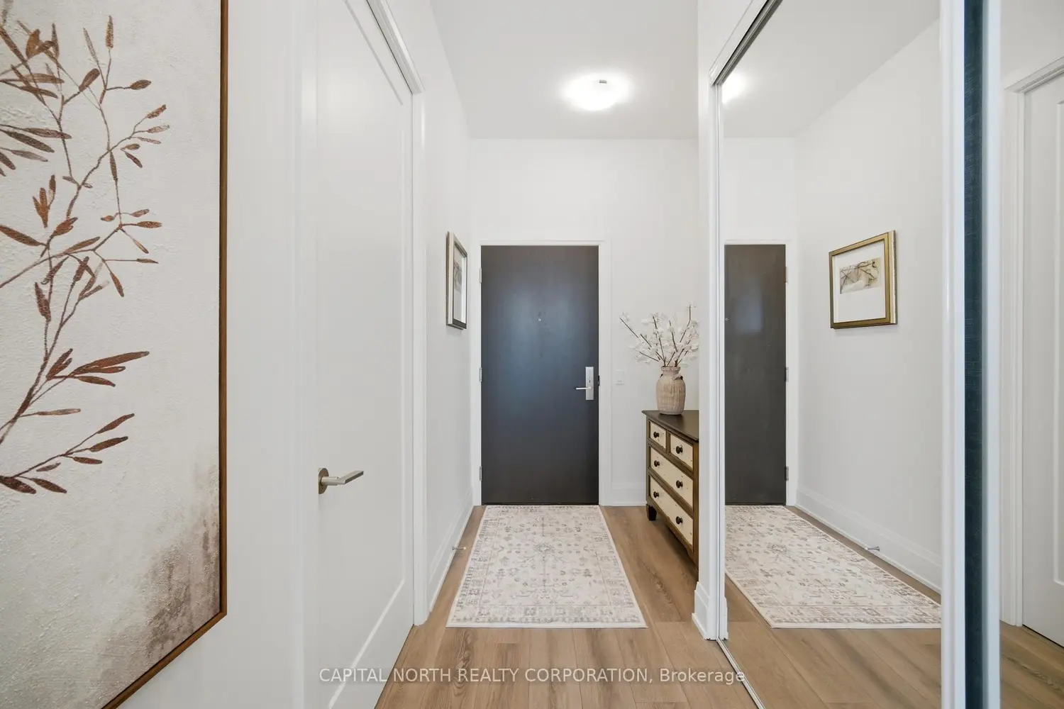 9000 Jane Street 620 photo 2
