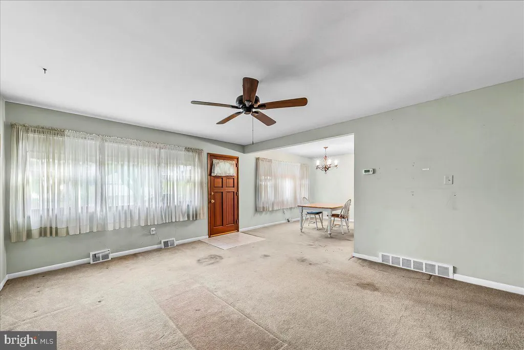 327 Ashland Avenue, Secane, PA 19018 photo 5