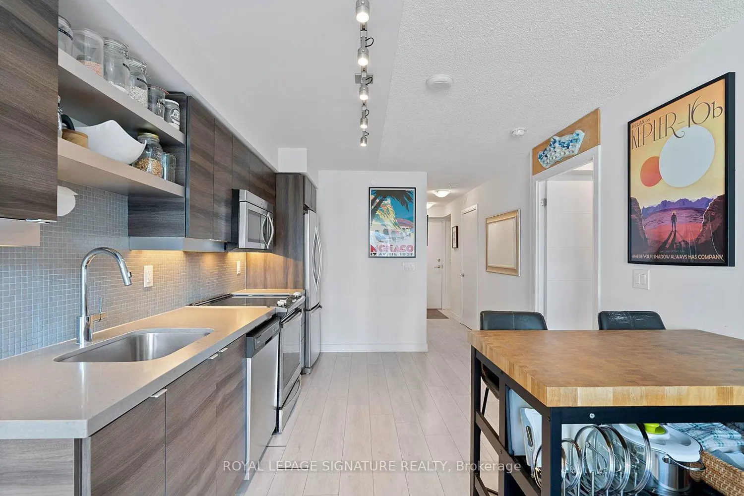 Additional image 7 of 525 Adelaide Street 710