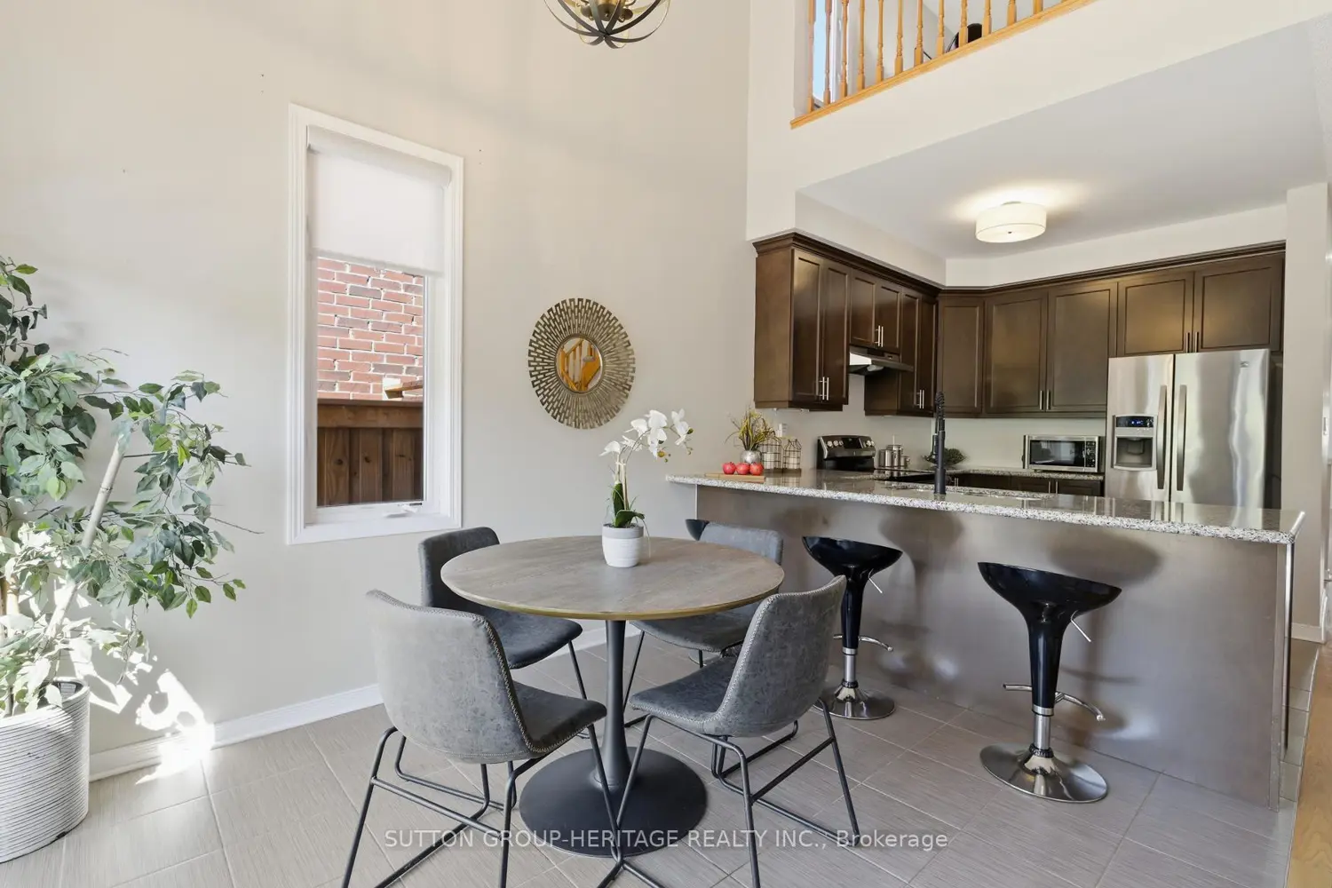 19 Northglen Boulevard photo 4