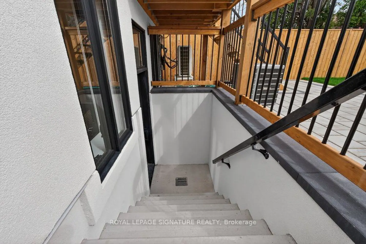 Additional image 20 of 53 Lesmount Avenue