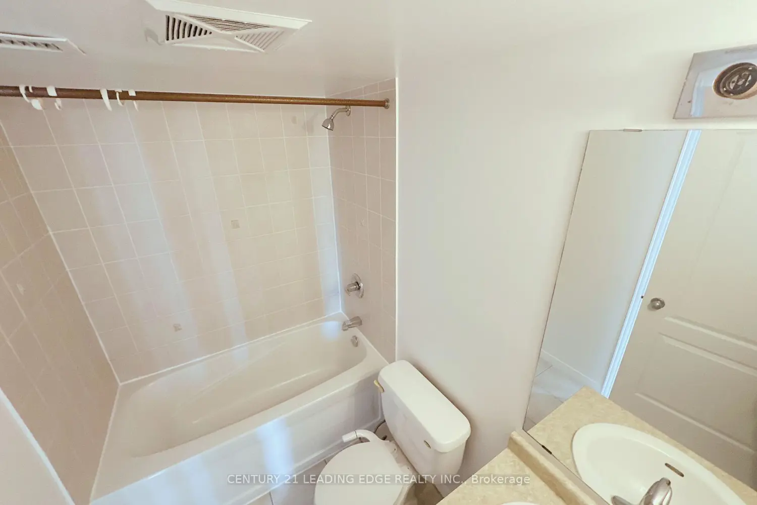 Additional image 14 of 2772 Keele Street 603