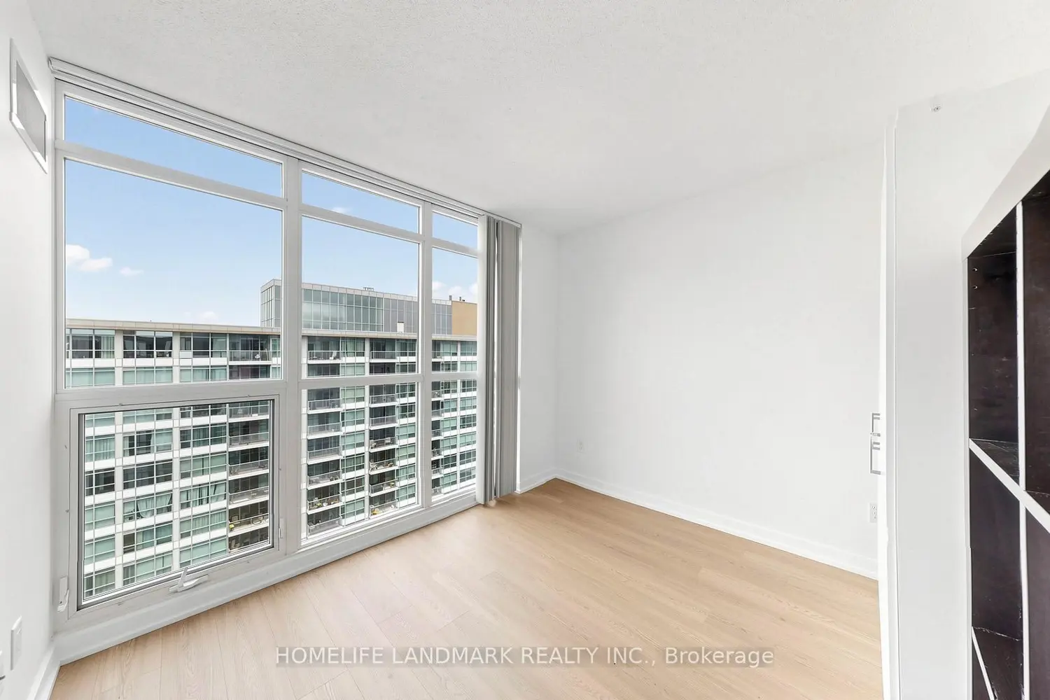 Additional image 5 of 19 Singer Court 1509B