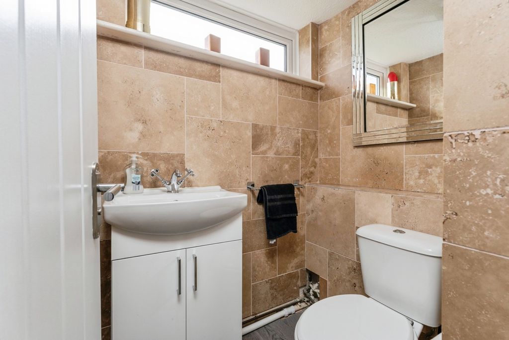 Additional image 12 of 4 bed detached house for saleSt. Pauls Gardens, Little Sutton, Ellesmere Port, Cheshire CH66