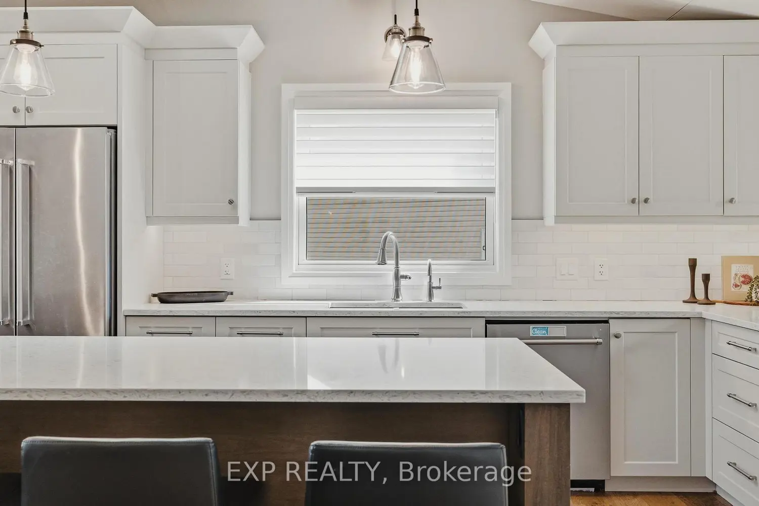 6 Berdux Place photo 4