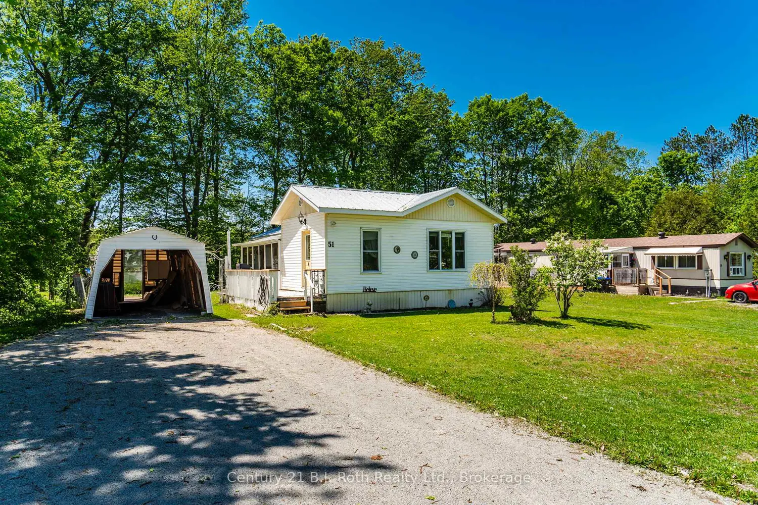 5263 Elliott Side Road 51 photo 2
