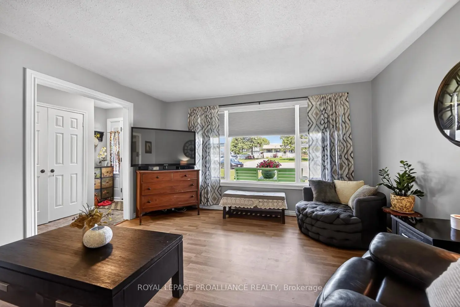913 George Street photo 4