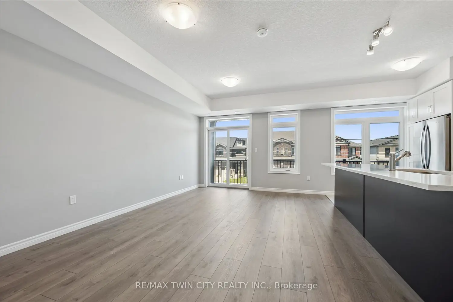 9 Lomond Lane photo 5