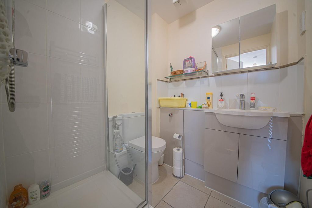 Additional image 7 of 2 bed flat for saleWilliam Panter Court, Eastleigh SO50