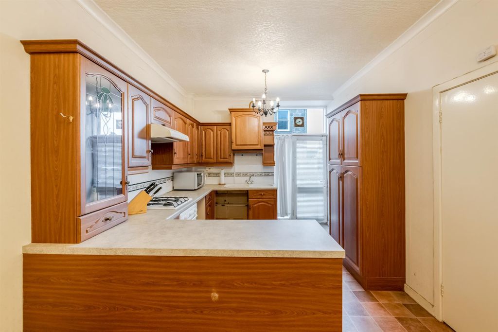 Additional image 8 of 2 bed property for sale17 Station Road, Dollar FK14