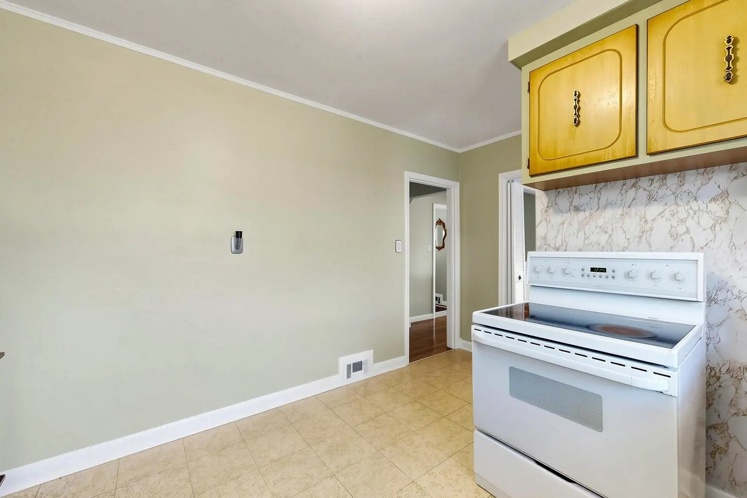Additional image 6 of 86 Whitburn Crescent