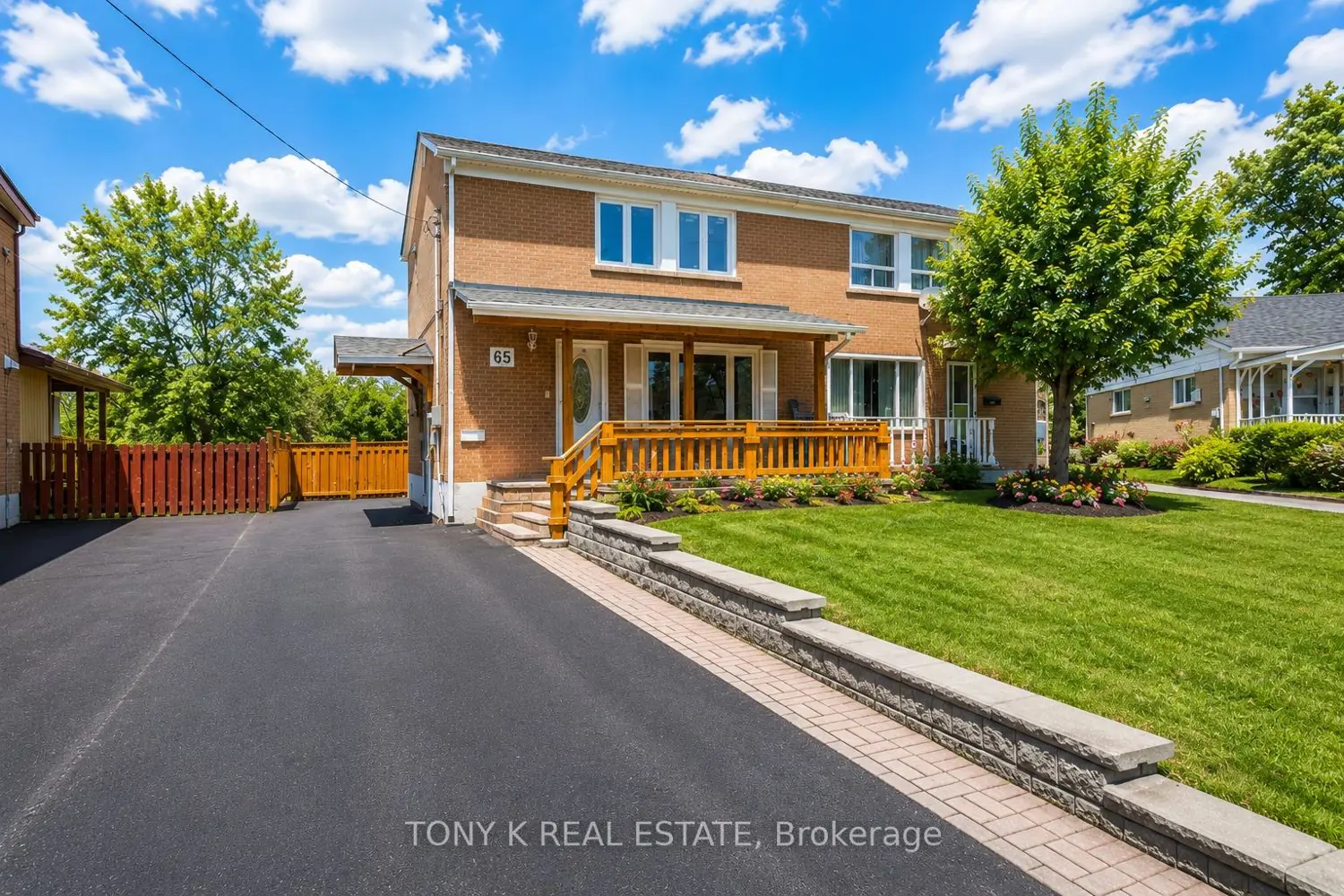65 Clapperton Avenue