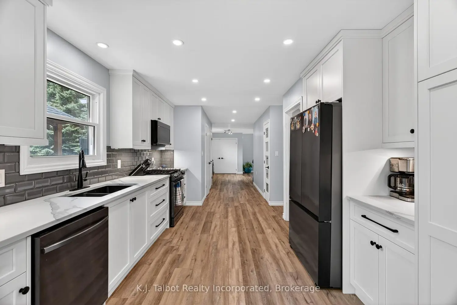 Additional image 5 of 441 Coombs Street