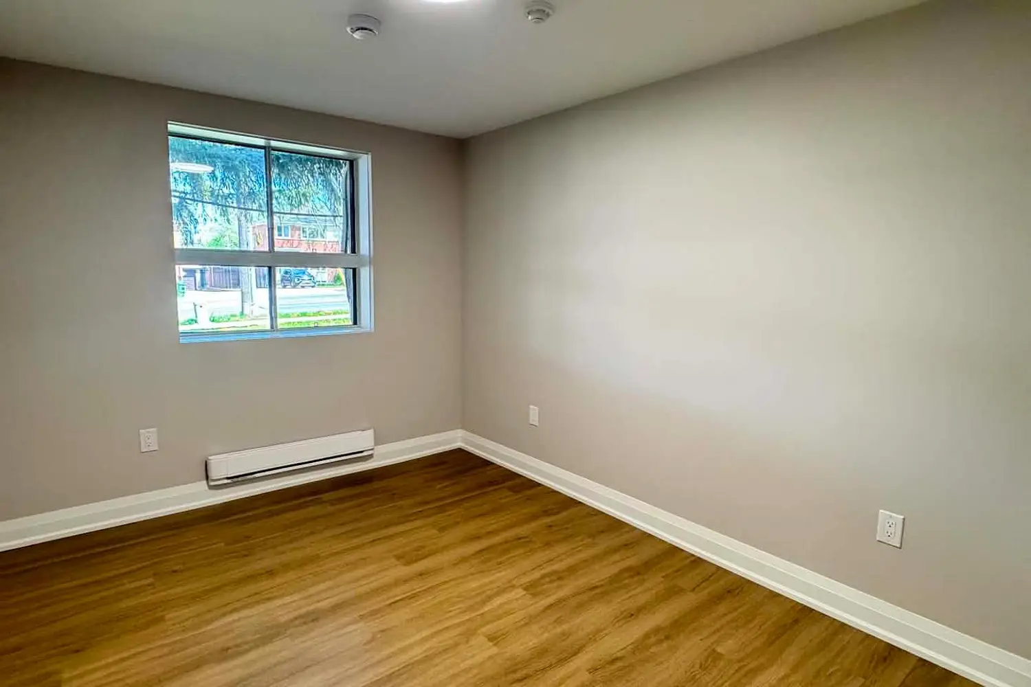 Additional image 10 of 1445 Wilson Avenue 106