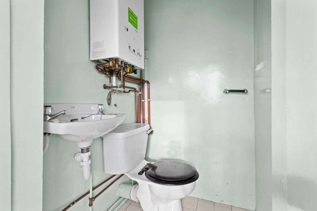 Additional image 21 of 2 bed detached bungalow for saleLondon Road, Kilmarnock KA3