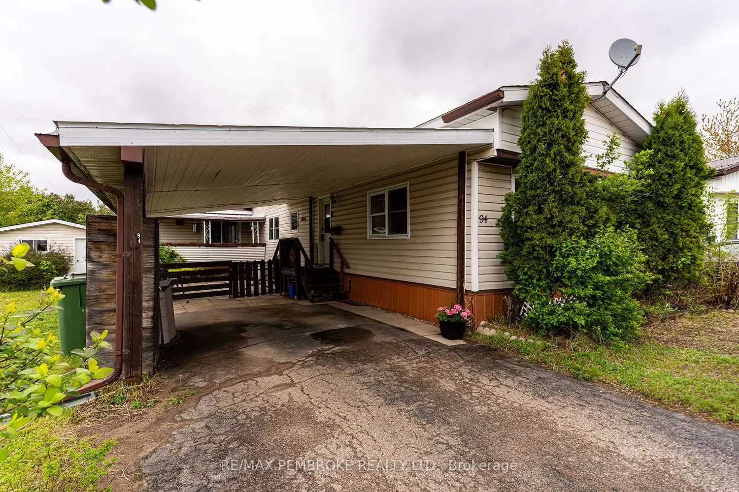 94 Pinehurst Estates