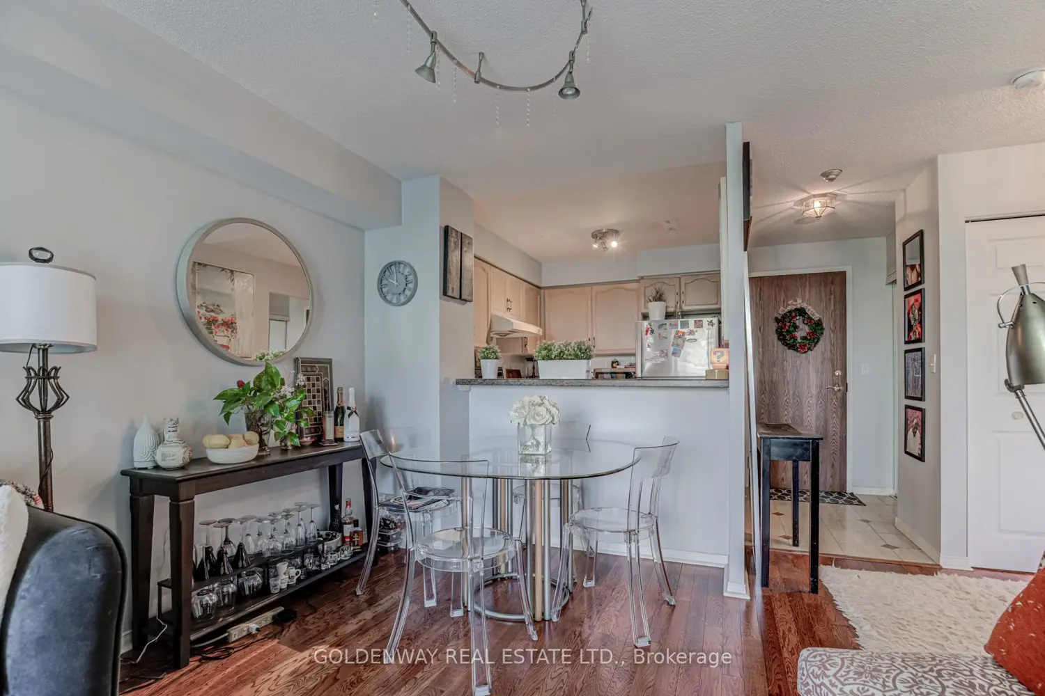 Additional image 8 of 18 Pemberton Avenue 402