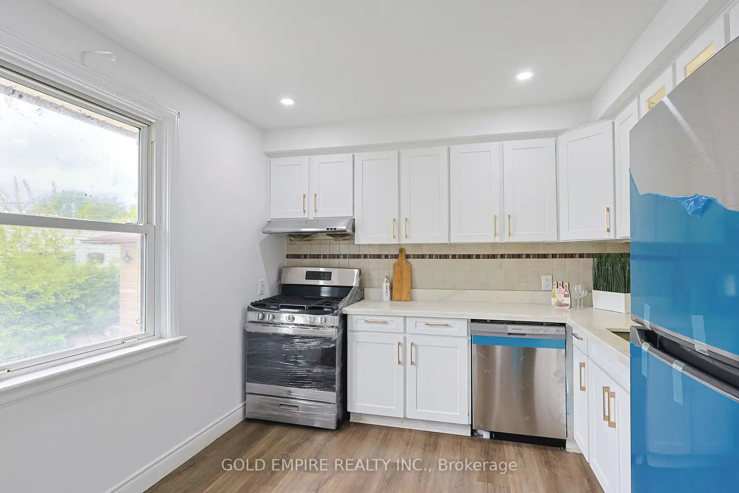 Additional image 8 of 54 Tweedsmuir Avenue
