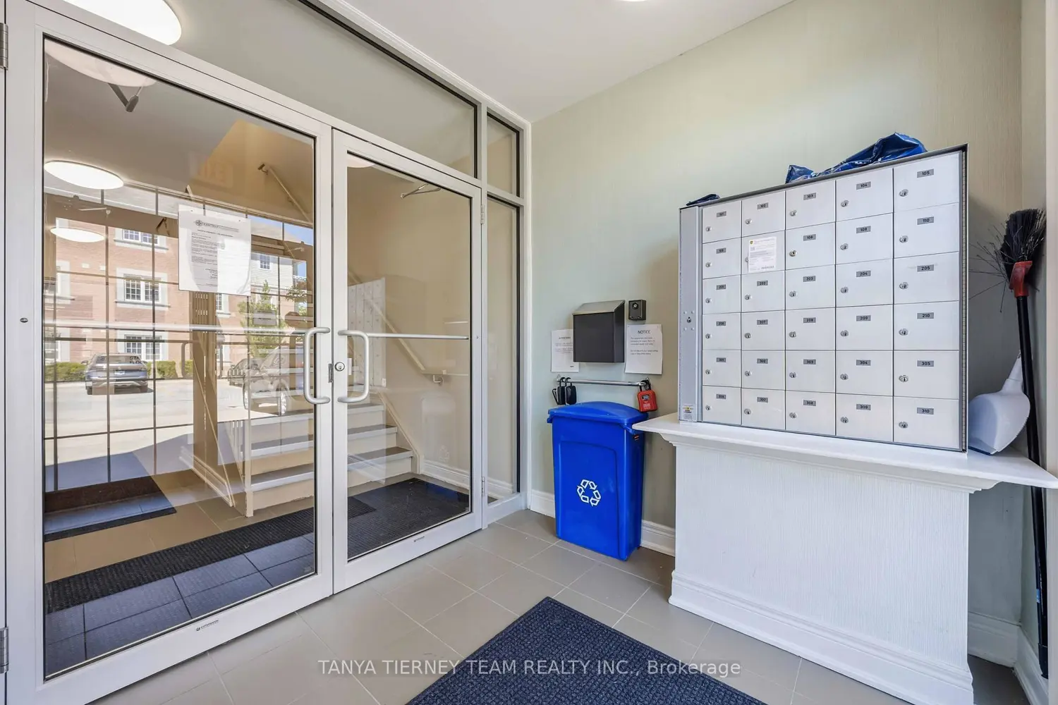52 Harvey Johnston Way 307 photo 2