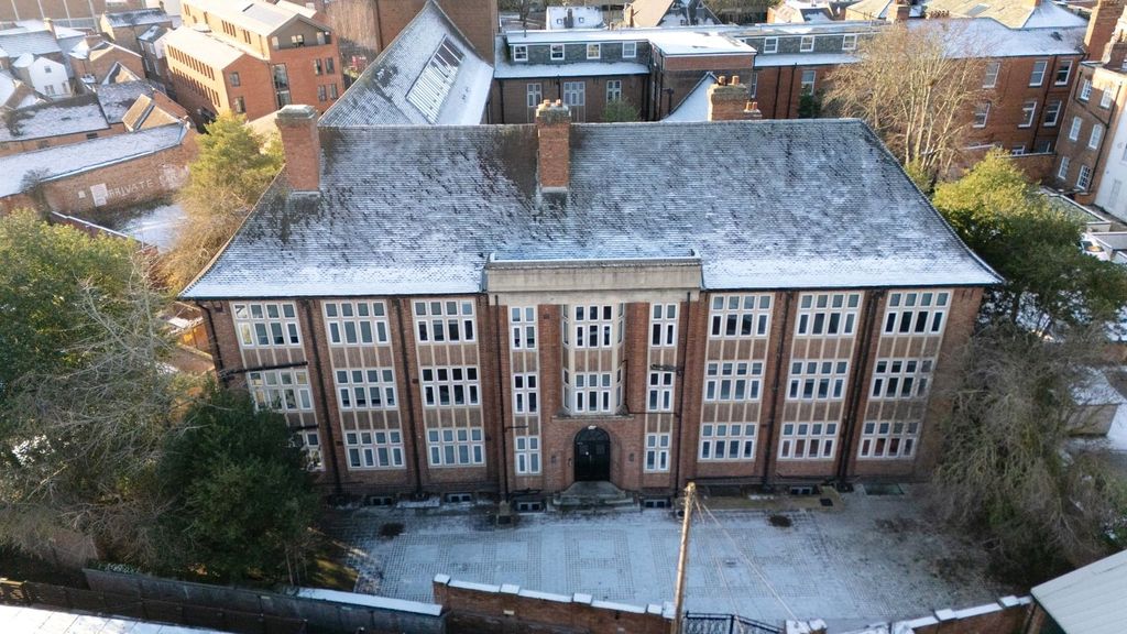 2 bed flat for saleSt. Marys Gate, Derby, Derbyshire DE1