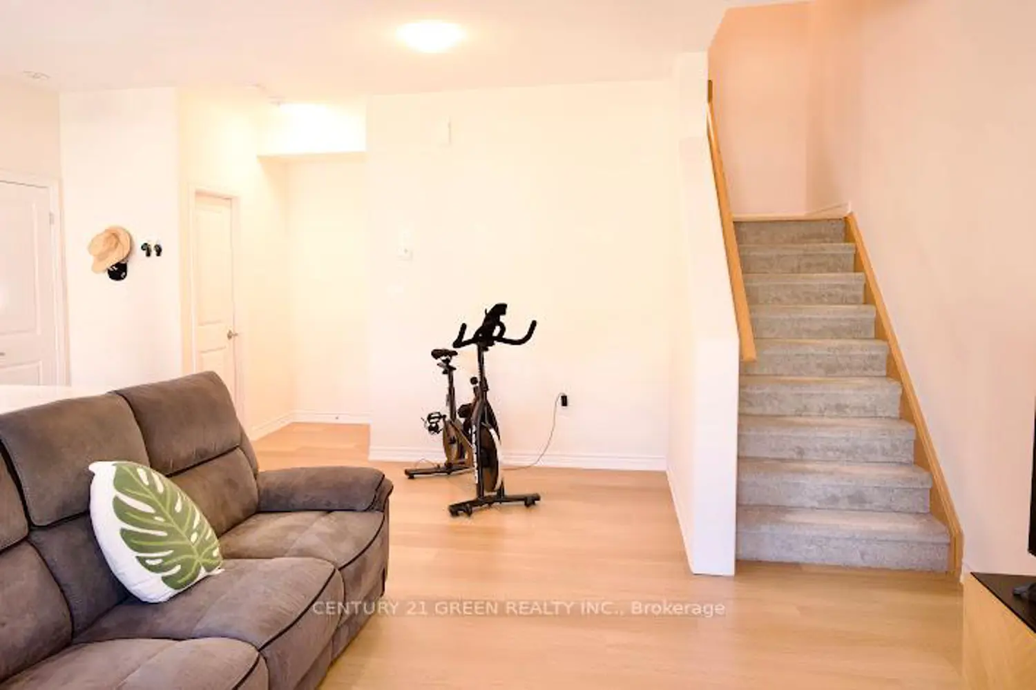 480 Beresford Path 8 photo 4