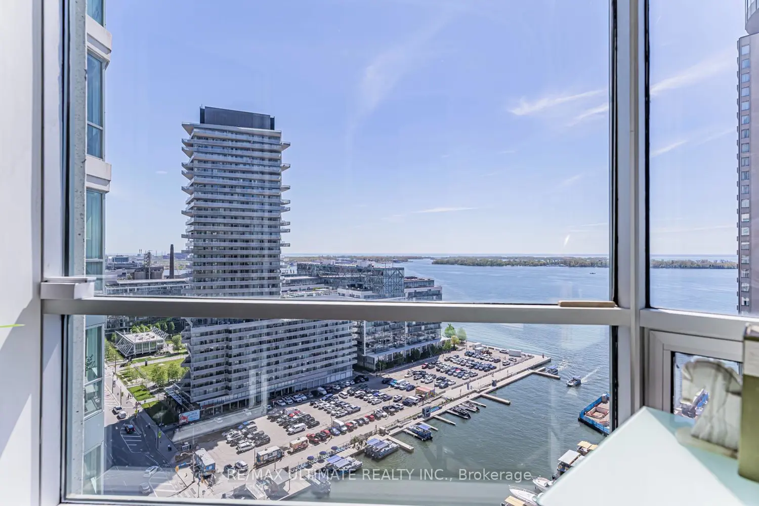 Additional image 7 of 10 Queens Quay 2206